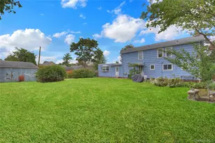 25 Sunnybrook Dr E, Oceanside, NY 11572 - Photo 9