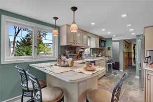 25 Sunnybrook Dr E, Oceanside, NY 11572 - Photo 15