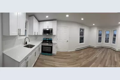 24 Columbia Street, Huntington Station, NY 11746 - Photo 3