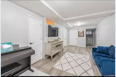 63-64 110St, Forest Hills, NY 11375 - Photo 9