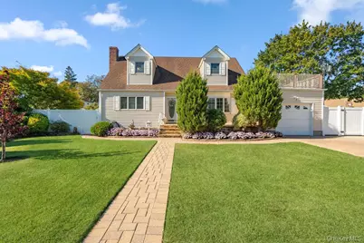 91 15th Avenue, West Babylon, NY 11704 - Photo 1