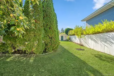 91 15th Avenue, West Babylon, NY 11704 - Photo 33