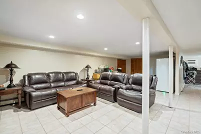 91 15th Avenue, West Babylon, NY 11704 - Photo 27