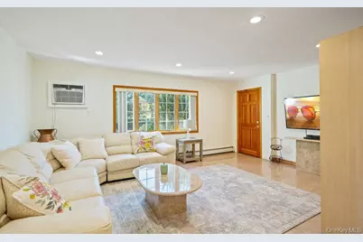 91 15th Avenue, West Babylon, NY 11704 - Photo 11