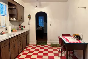 40 Lafayette Ave, Westbury, NY 11590 - Photo 3