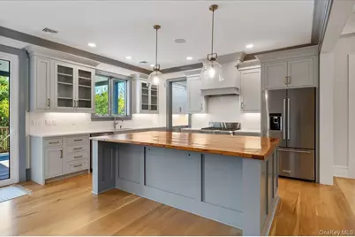 17 Moriches Avenue, East Moriches, NY 11940 - Photo 11