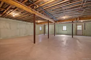 17 Moriches Ave, East Moriches, NY 11940 - Photo 43