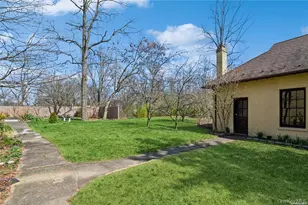 180-24 Grand Central Pkwy, Jamaica, NY 11432 - Photo 37