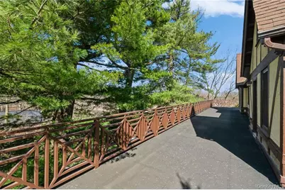 180-24 Grand Central Parkway, Jamaica, NY 11432 - Photo 29