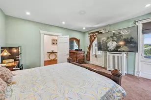 160 Bedford Ave, Merrick, NY 11566 - Photo 19