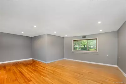 2449 Union Blvd #21A, Islip, NY 11751 - Photo 5