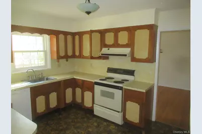 77 Brothers Road, Wappingers Falls, NY 12590 - Photo 17