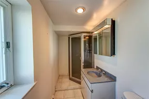 49 Spector Ln, Plainview, NY 11803 - Photo 17