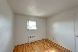 49 Spector Ln, Plainview, NY 11803 - Photo 11