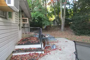 110 Bellecrest Ave, East Northport, NY 11731 - Photo 15