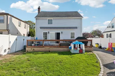 40 Elm Street, Hicksville, NY 11801 - Photo 27