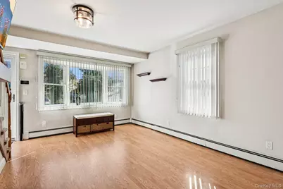 40 Elm Street, Hicksville, NY 11801 - Photo 3