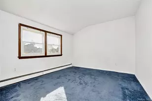 44 Sparrow Ln, Levittown, NY 11756 - Photo 17