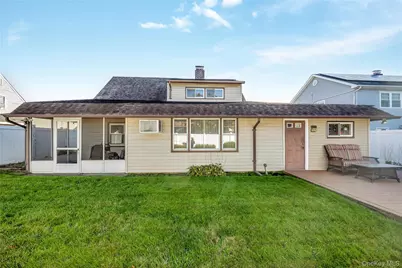 44 Sparrow Lane, Levittown, NY 11756 - Photo 21