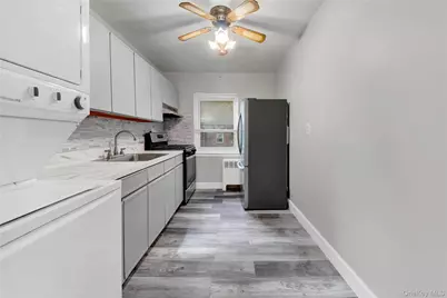 460 Tuckahoe Road #6B, Yonkers, NY 10710 - Photo 3