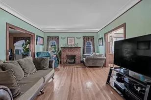 186-34 Henley Rd, Jamaica, NY 11432 - Photo 5