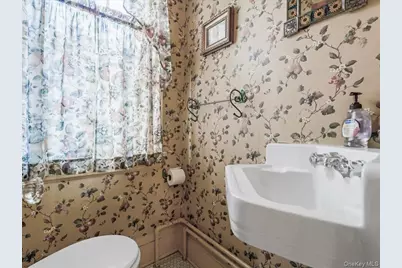 186-34 Henley Road, Jamaica, NY 11432 - Photo 13