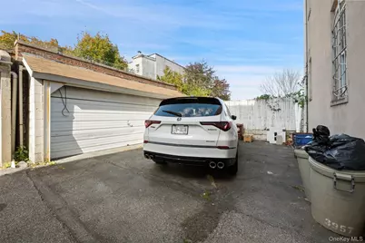 3957 Paulding Avenue, Bronx, NY 10466 - Photo 21