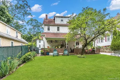 21 Hayden Avenue, Great Neck, NY 11024 - Photo 21