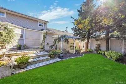 23 Longstreet Drive, Lake Grove, NY 11755 - Photo 33