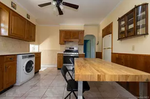 180 Scott Ave, Yonkers, NY 10704 - Photo 23