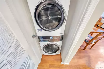 17 Hunter Drive, Central Islip, NY 11722 - Photo 21