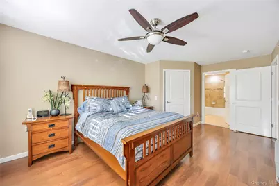 17 Hunter Drive, Central Islip, NY 11722 - Photo 17