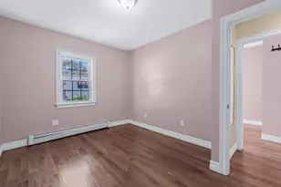 104-37 205th Pl, Jamaica, NY 11412 - Photo 11