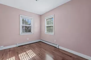 104-37 205th Pl, Jamaica, NY 11412 - Photo 9