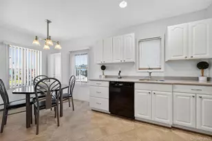 242 James St, Franklin Square, NY 11010 - Photo 9