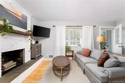 8 Foxboro Road, Hampton Bays, NY 11946 - Photo 13