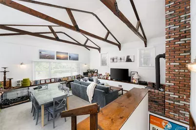 8 Foxboro Road, Hampton Bays, NY 11946 - Photo 19