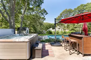 8 Foxboro Rd, Hampton Bays, NY 11946 - Photo 9