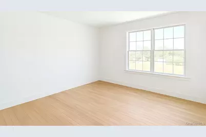 35 Evergreen Avenue, Port Jefferson Station, NY 11776 - Photo 11