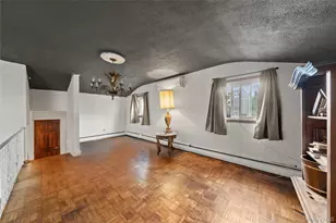 99 Brooklyn Ave, West Babylon, NY 11704 - Photo 5