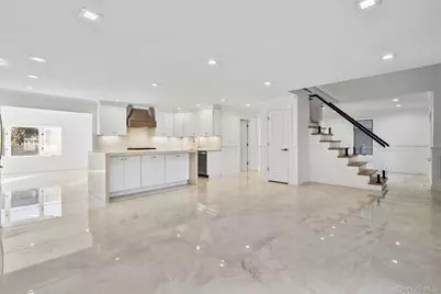 33 6th Avenue, Massapequa Park, NY 11762 - Photo 7