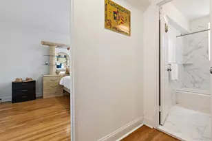 205 E 238th St, Bronx, NY 10470 - Photo 9