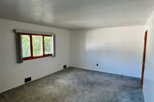 316 Violet St, Massapequa Park, NY 11762 - Photo 15