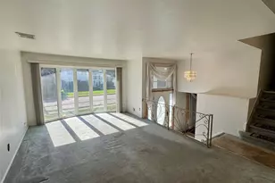 316 Violet St, Massapequa Park, NY 11762 - Photo 5