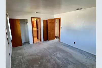 316 Violet Street, Massapequa Park, NY 11762 - Photo 19