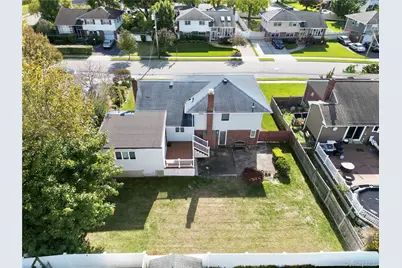 316 Violet Street, Massapequa Park, NY 11762 - Photo 35