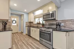 100 Nassau Ave, Malverne, NY 11565 - Photo 9