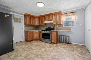 77 Duke St, Deer Park, NY 11729 - Photo 5