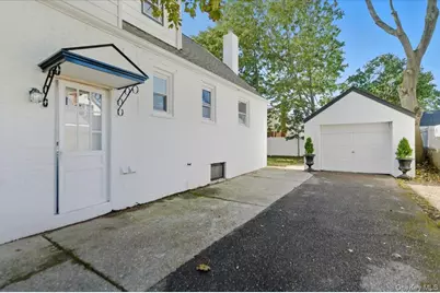 233 Roxbury Road S, Garden City South, NY 11530 - Photo 13