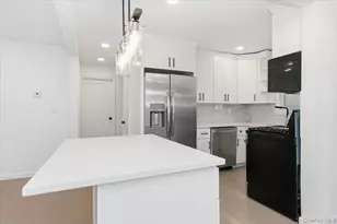 233 Roxbury Rd S, Garden City South, NY 11530 - Photo 7